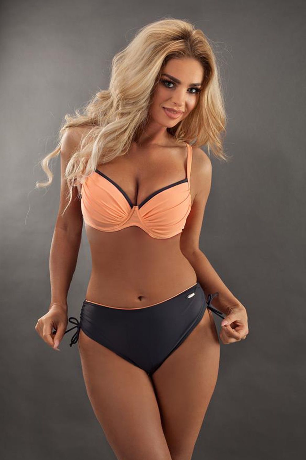 купальник laura new graphite-salmon от магазина «Зона Белья»