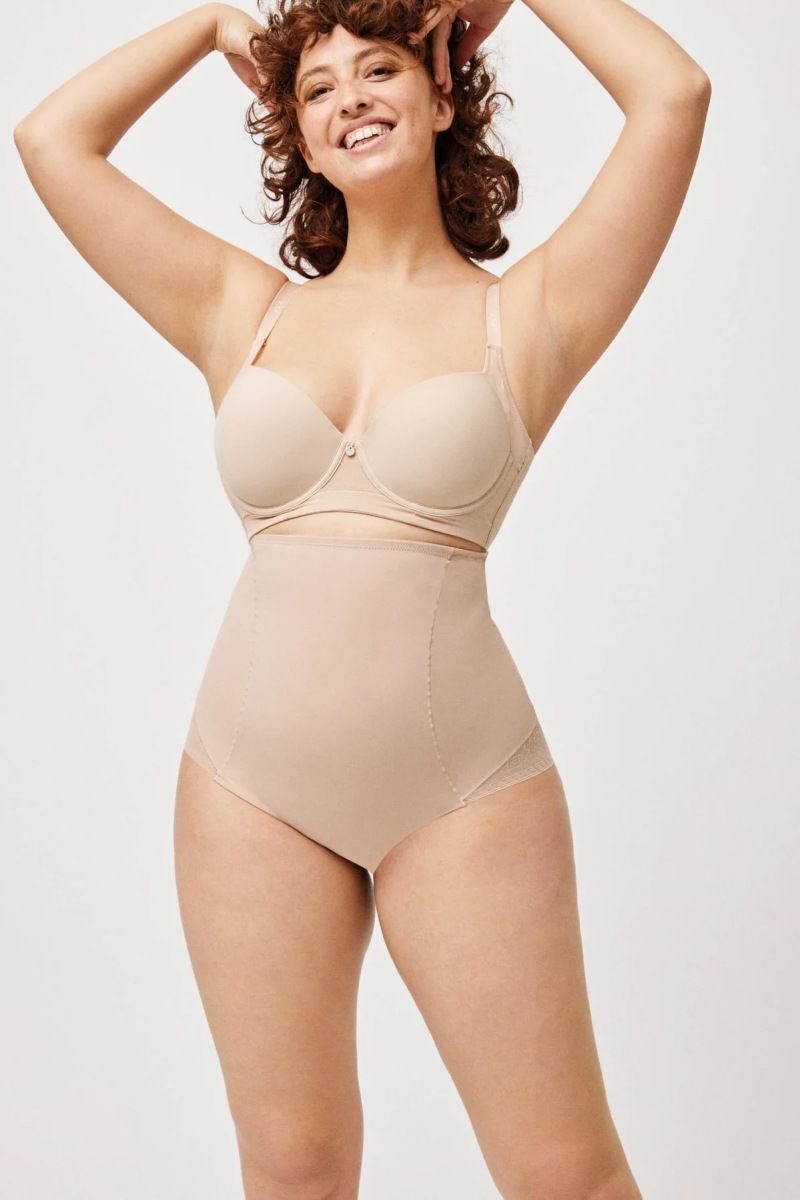 19618 трусы корректирующие от магазина «Зона Белья»