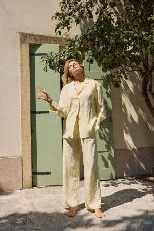 solara set комплект женский со штанами купить по доступной цене в интернет-магазине Zonabelya.ru! 