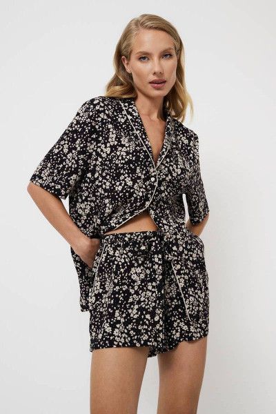 elaina пижама женская с шортами от магазина «Зона Белья»