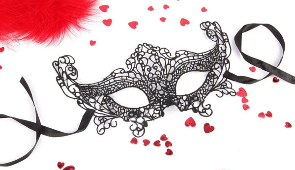 Черная ажурная текстильная маска "Амели"