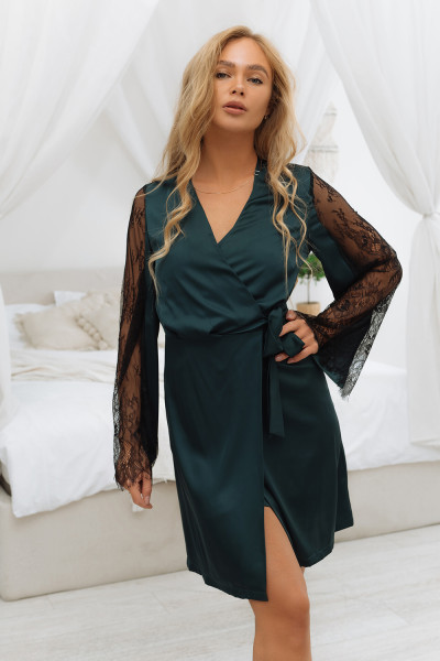 халат 7138 короткий с кружевными рукавами тёмно-зелёный от магазина «Зона Белья»
