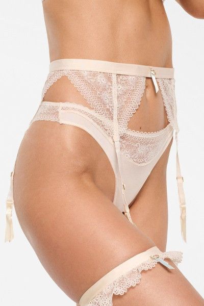 39581 sonika пояс для чулок от магазина «Зона Белья»