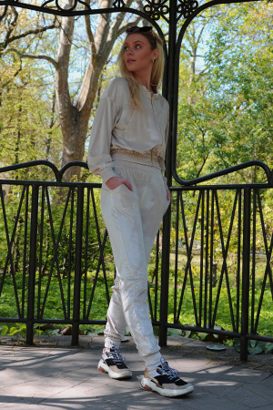 костюм goldenia dres beige купить по доступной цене в интернет-магазине Zonabelya.ru! 