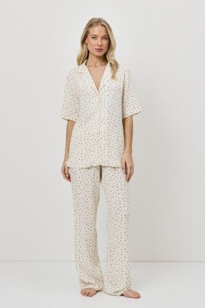 caprielle пижама женская со штанами купить по доступной цене в интернет-магазине Zonabelya.ru! 